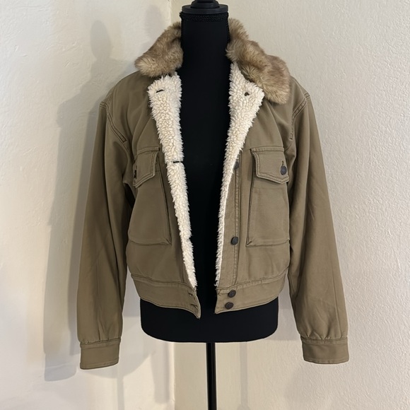 A&F Green Sherpa Bomber Jacket - Picture 3 of 17
